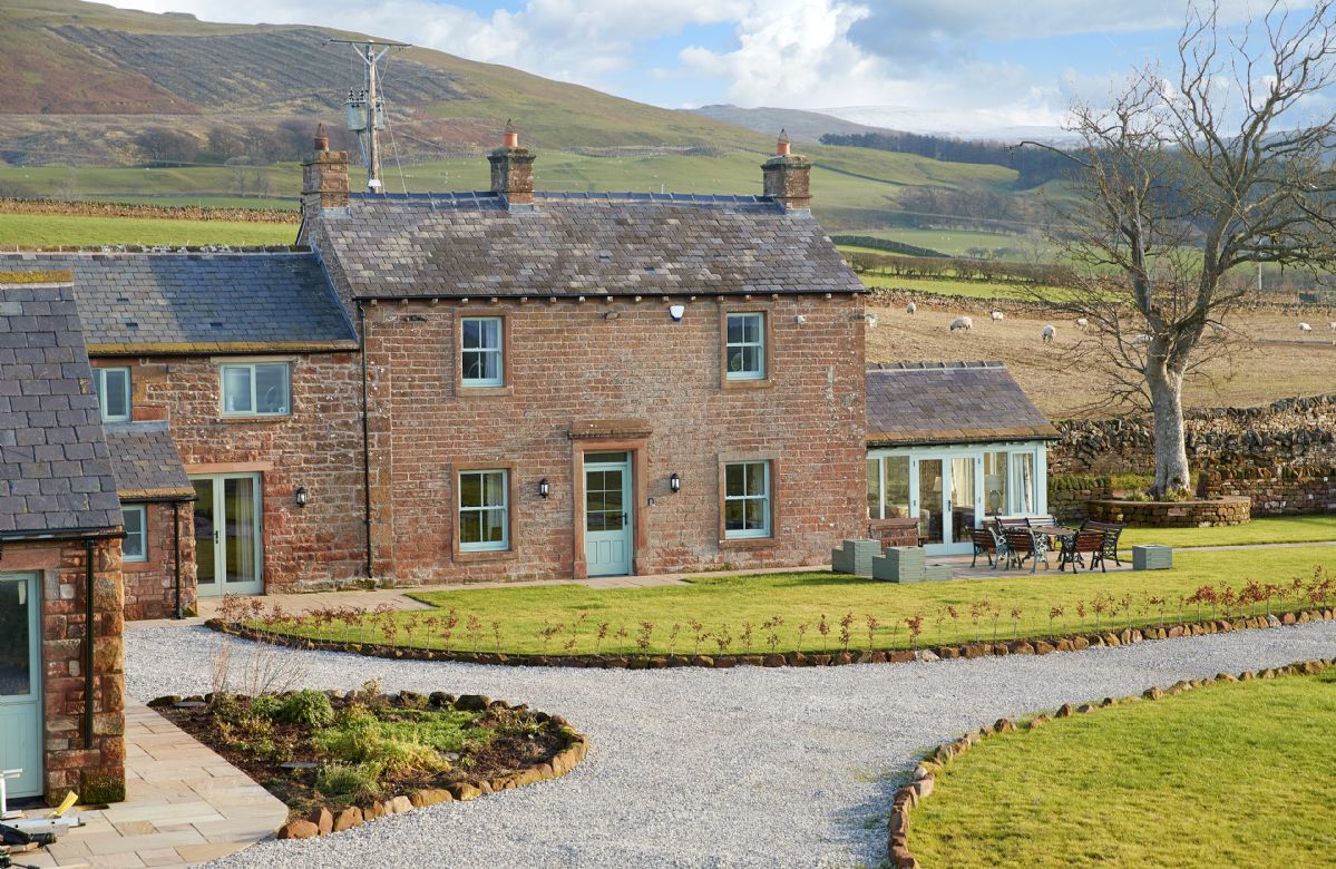 Details about a cottage Holiday at Todd Hills Hall Farmhouse and Vale Croft
