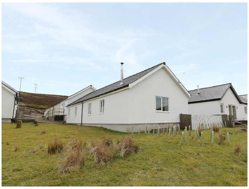 Click here for more about 4 Mountain Lodge