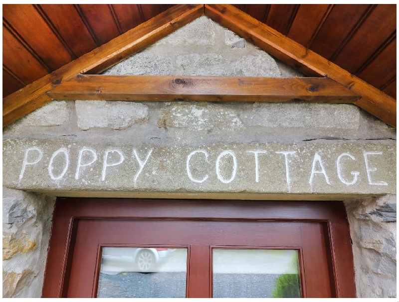 Click here for more about Poppy Cottage