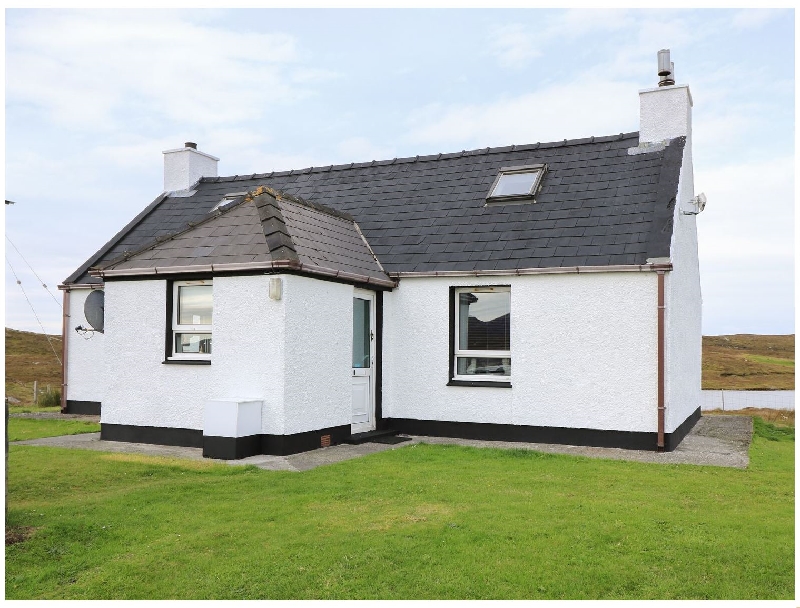 Lochside Cottage a british holiday cottage for 2 in , 